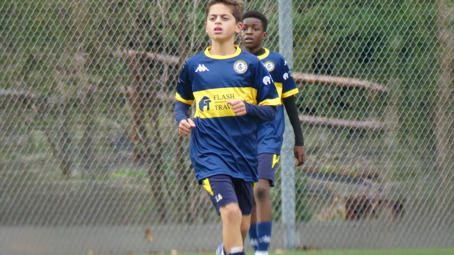 Flash Travaux, entreprise de rénovation à Lyon, fière de soutenir le FCLDSD